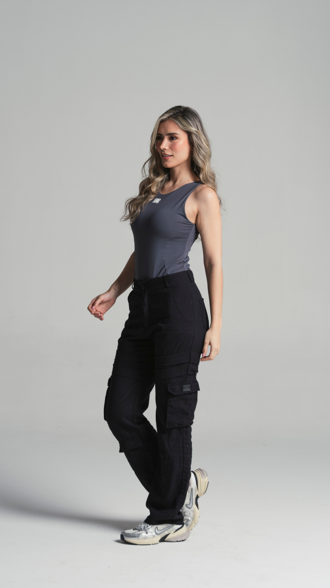 Delos - Body - Gris