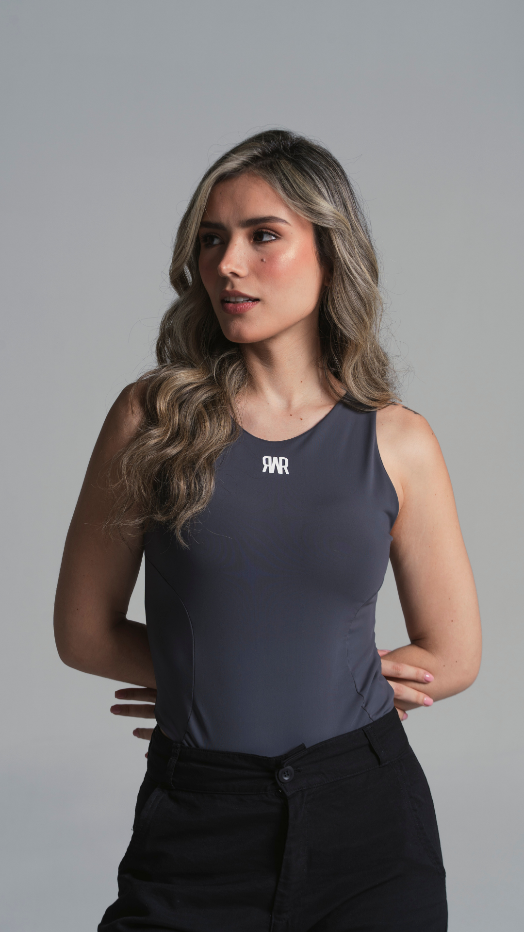 Delos - Body - Gris