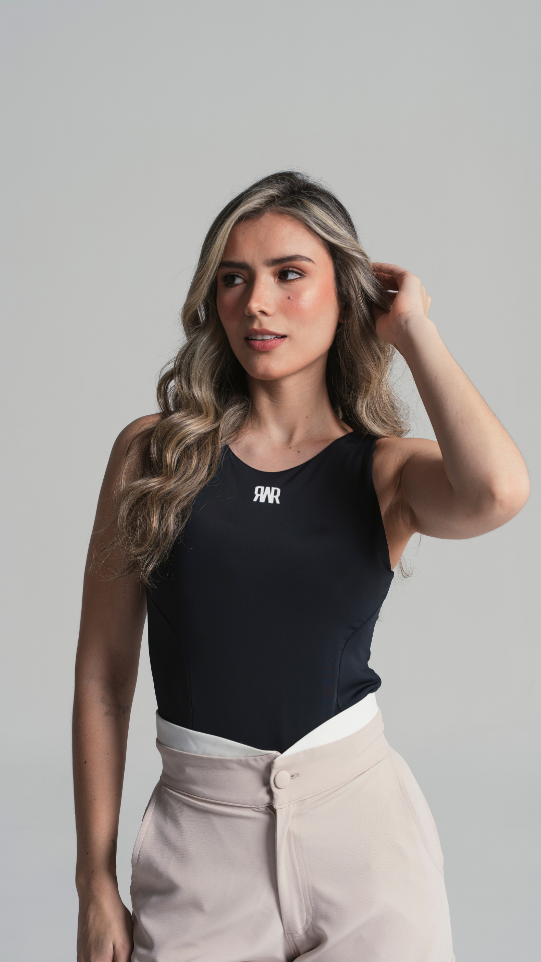 Delos - Body - Negro