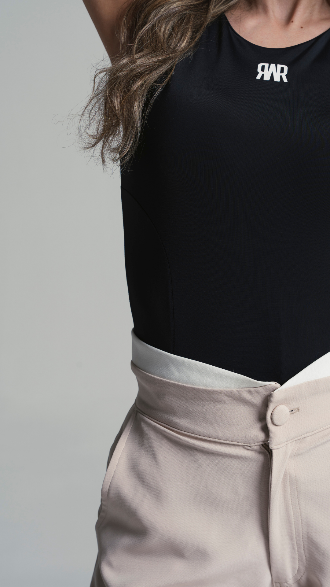 Delos - Body - Negro