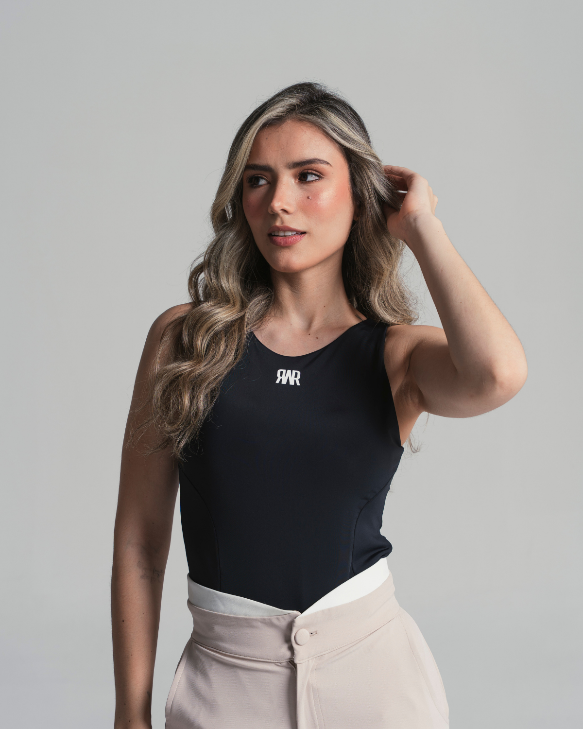 Delos - Body - Negro