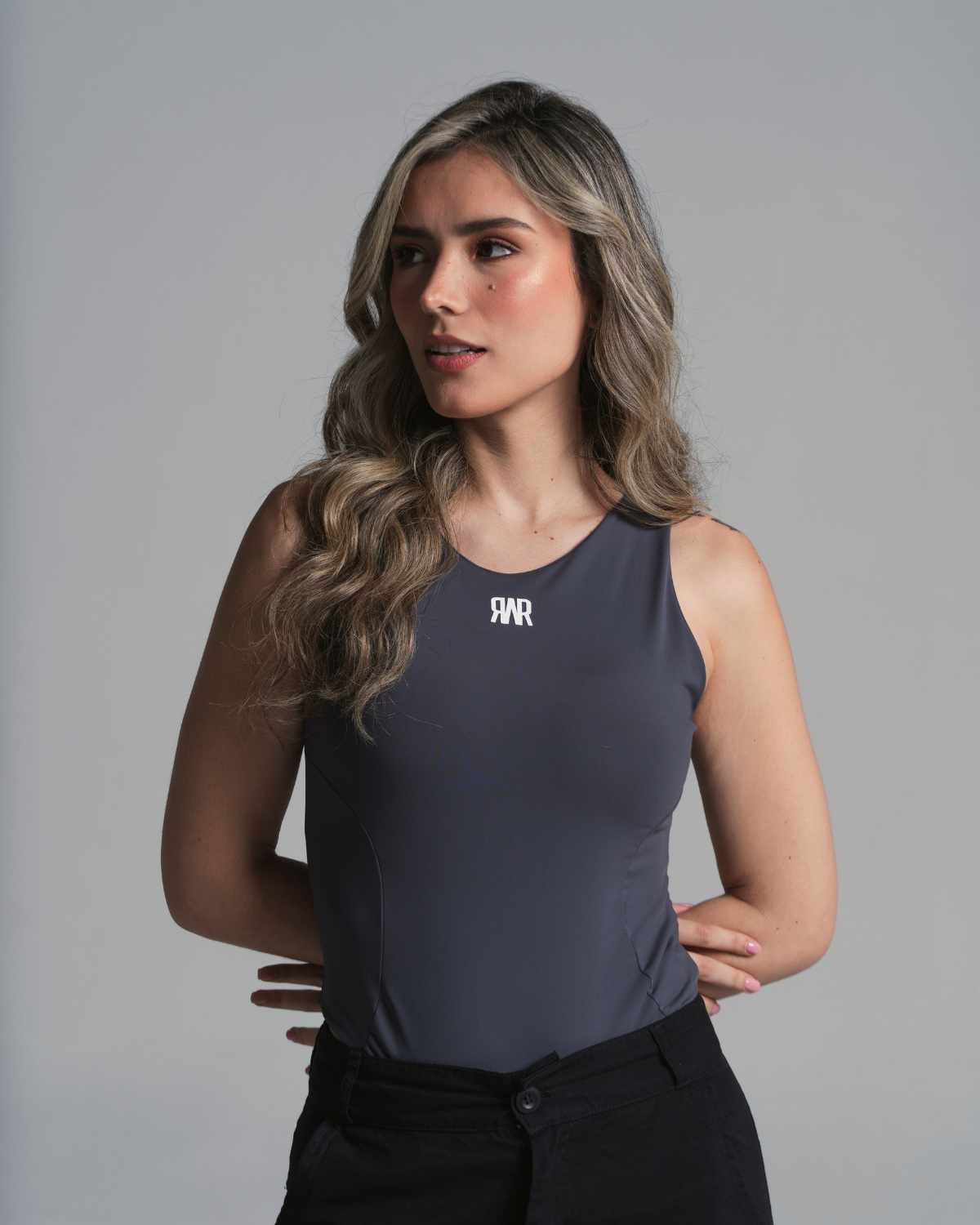 Delos - Body - Gris