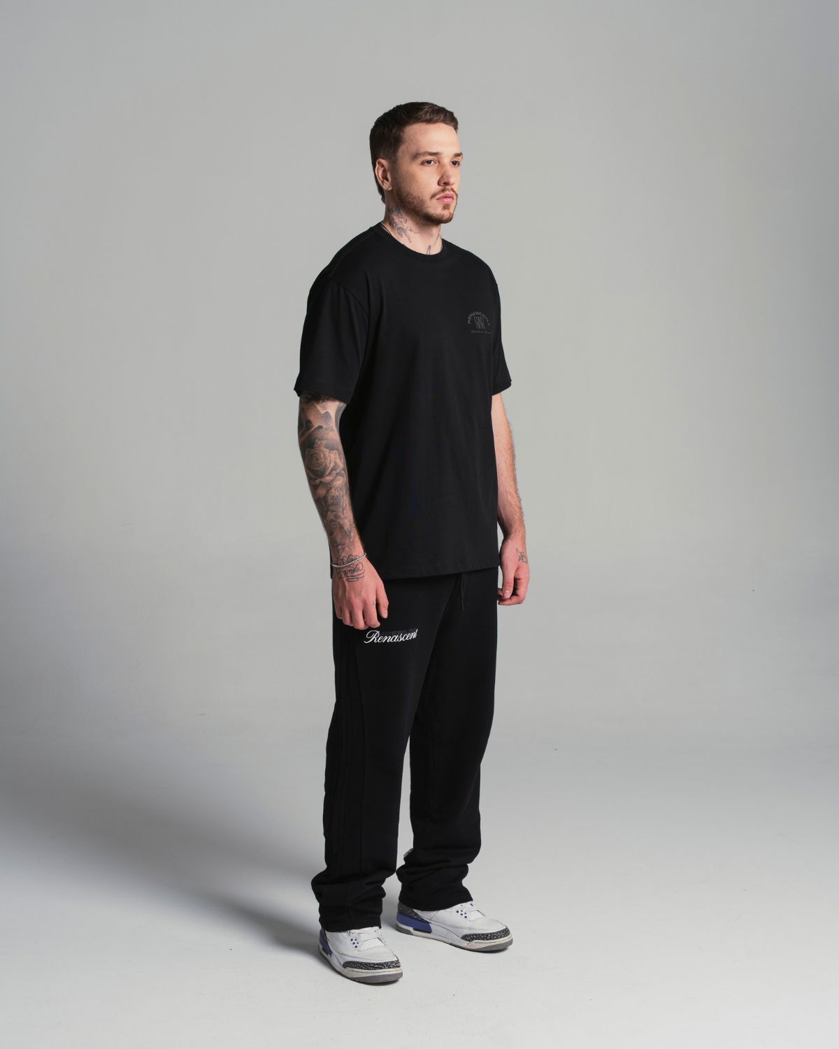 Basic - Tshirt - Negra